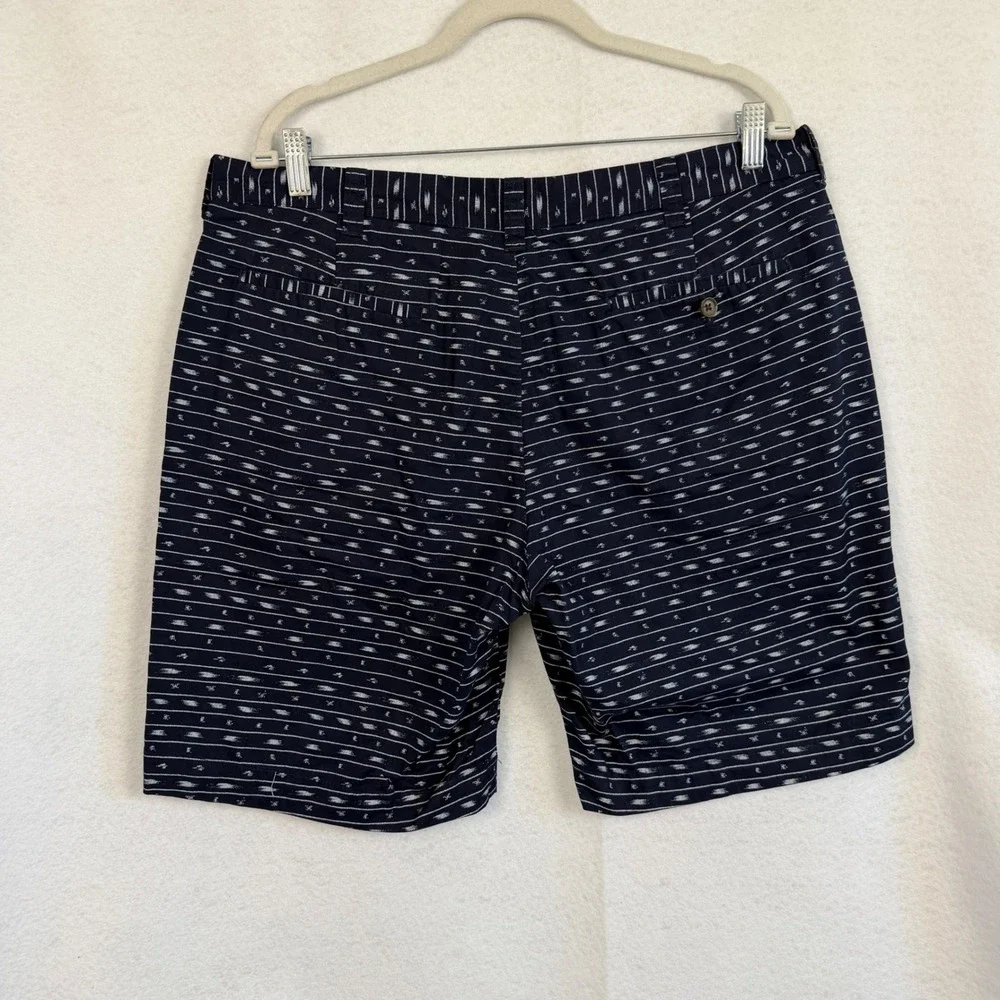 J. Crew Shorts Mens 36 Navy Blue Ikat Stripe Flat Front Casual Summer Preppy